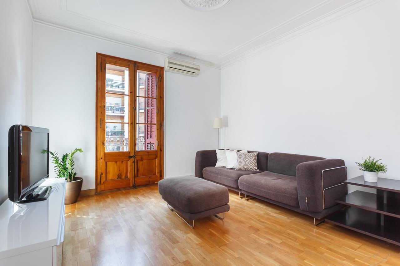 Flateli Aribau Apartment Barcelona Ngoại thất bức ảnh