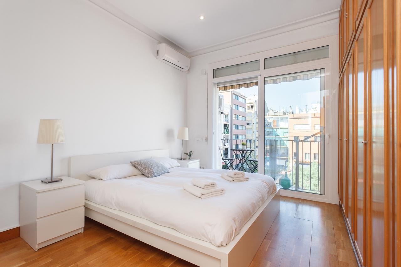 Flateli Aribau Apartment Barcelona Ngoại thất bức ảnh
