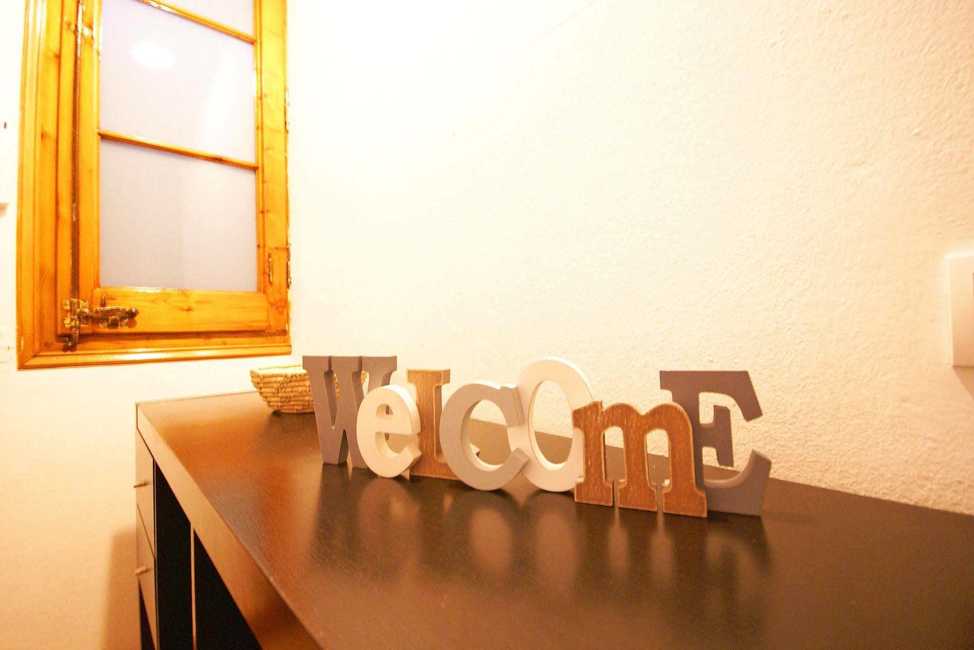 Flateli Aribau Apartment Barcelona Ngoại thất bức ảnh