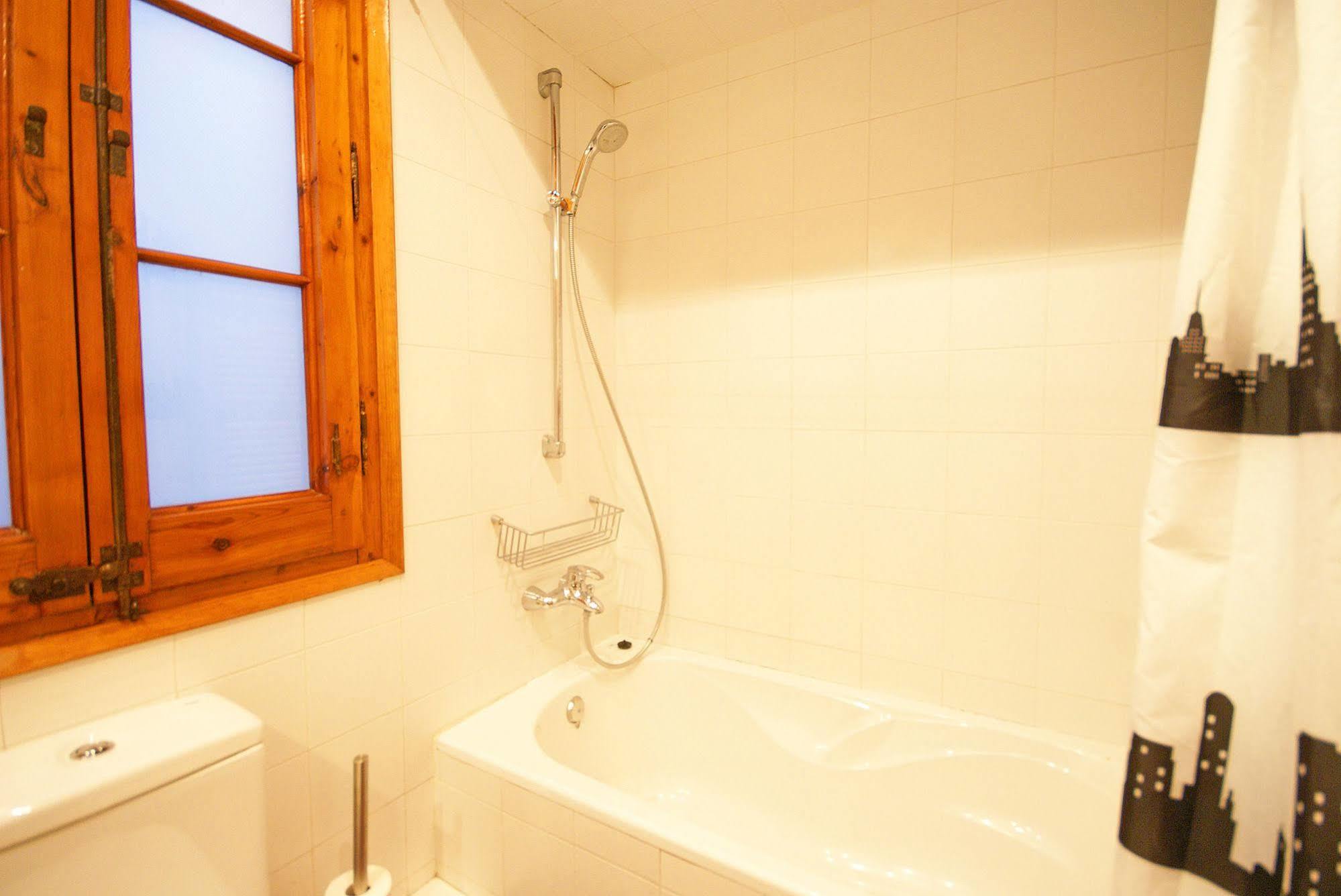 Flateli Aribau Apartment Barcelona Ngoại thất bức ảnh