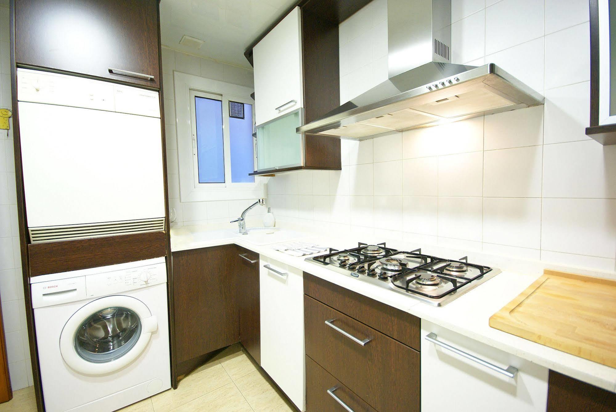 Flateli Aribau Apartment Barcelona Ngoại thất bức ảnh